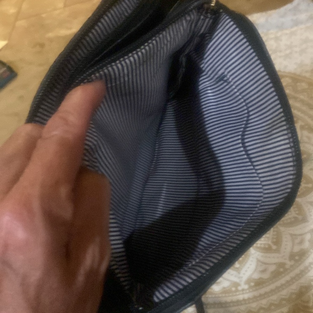 Medium Sized Purse - Picture 3 of 11